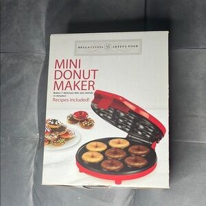 “Bella Cucina: Mini Donut Maker”